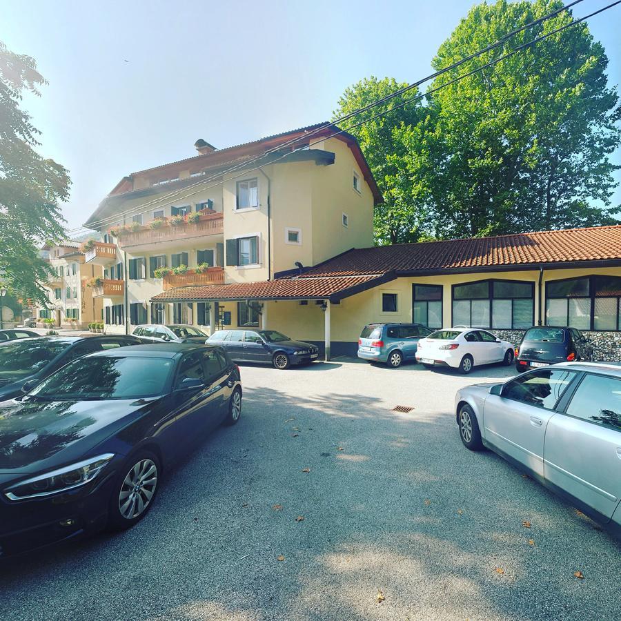 Hotel Lucija Most na Soči Екстериор снимка